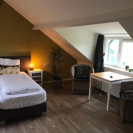 B&B De Rivierduin ฮาเทม ภายนอก รูปภาพ